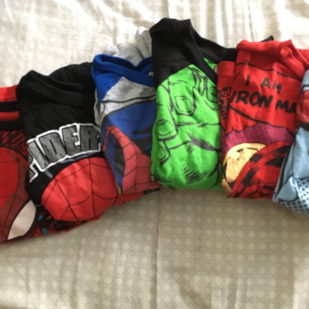 Lot of 6 boys Marvel shirts